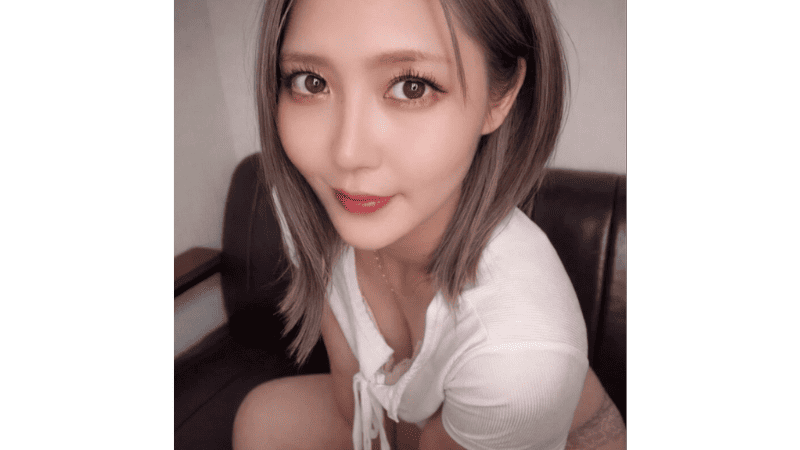 [yumi0025] Stripchat japanese cam model, milf, beautiful, slim
