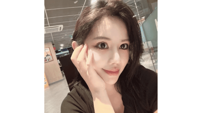 Stripchat Selenaaaaa- top 23 year old Asian model with over 460k followers wearing black thigh-high stockings and ultra mini skirt during live stream